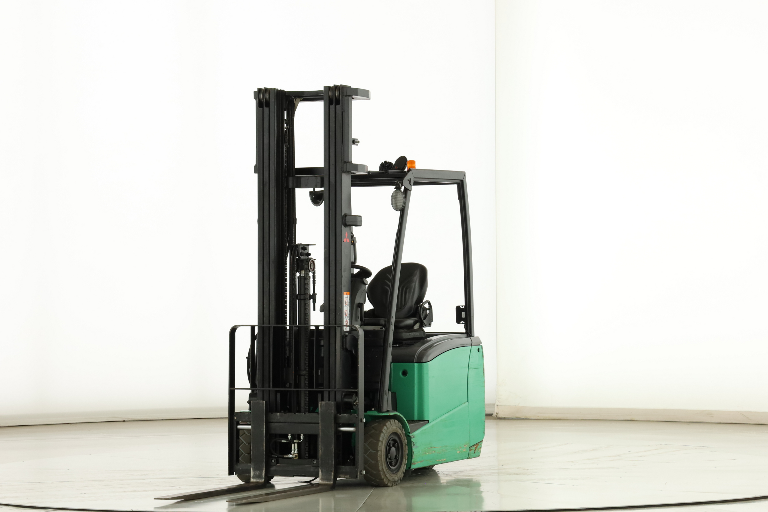 176534 Mitsubishi FB-16-CPNT