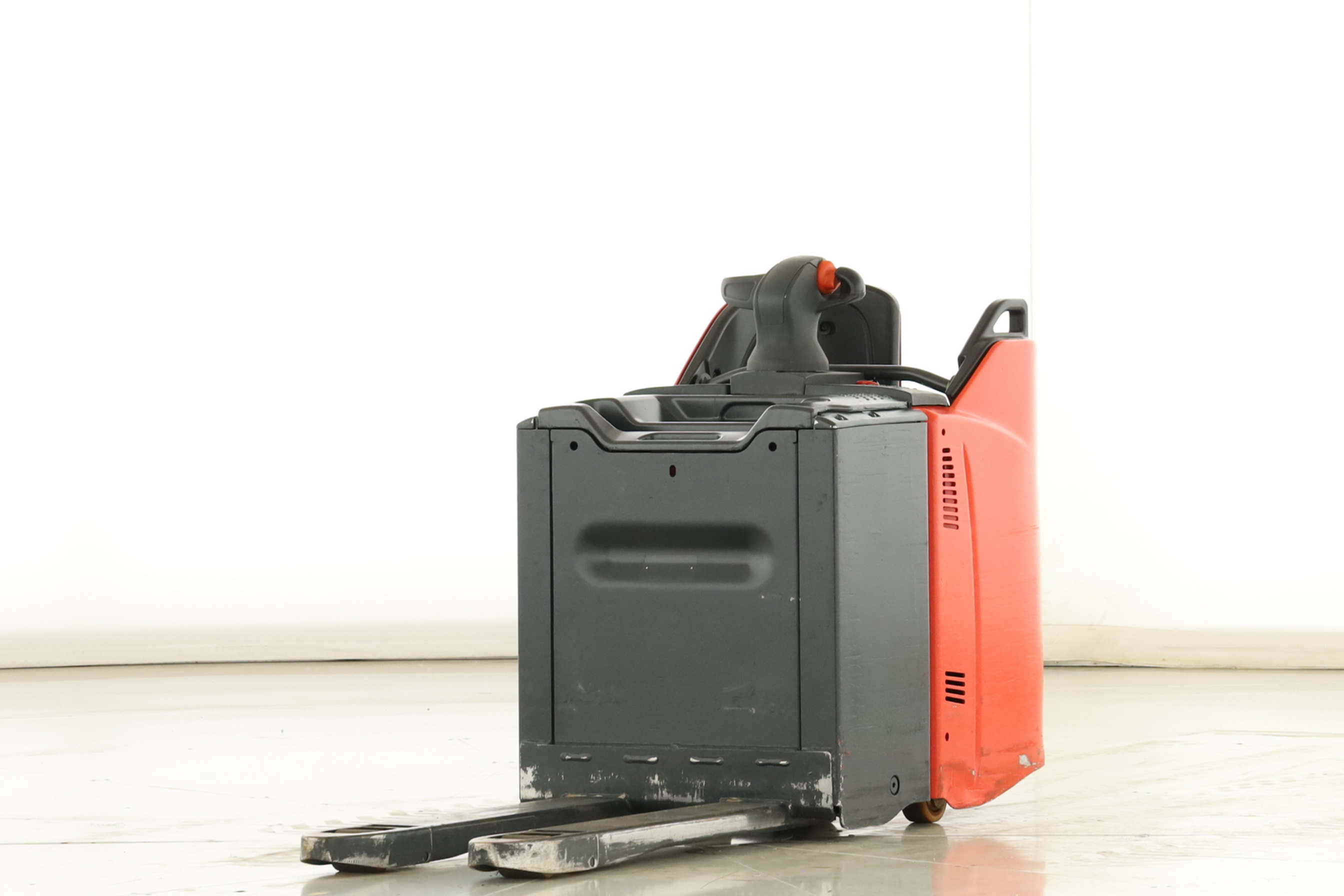 176598 Linde T-20-SP-02 (131)