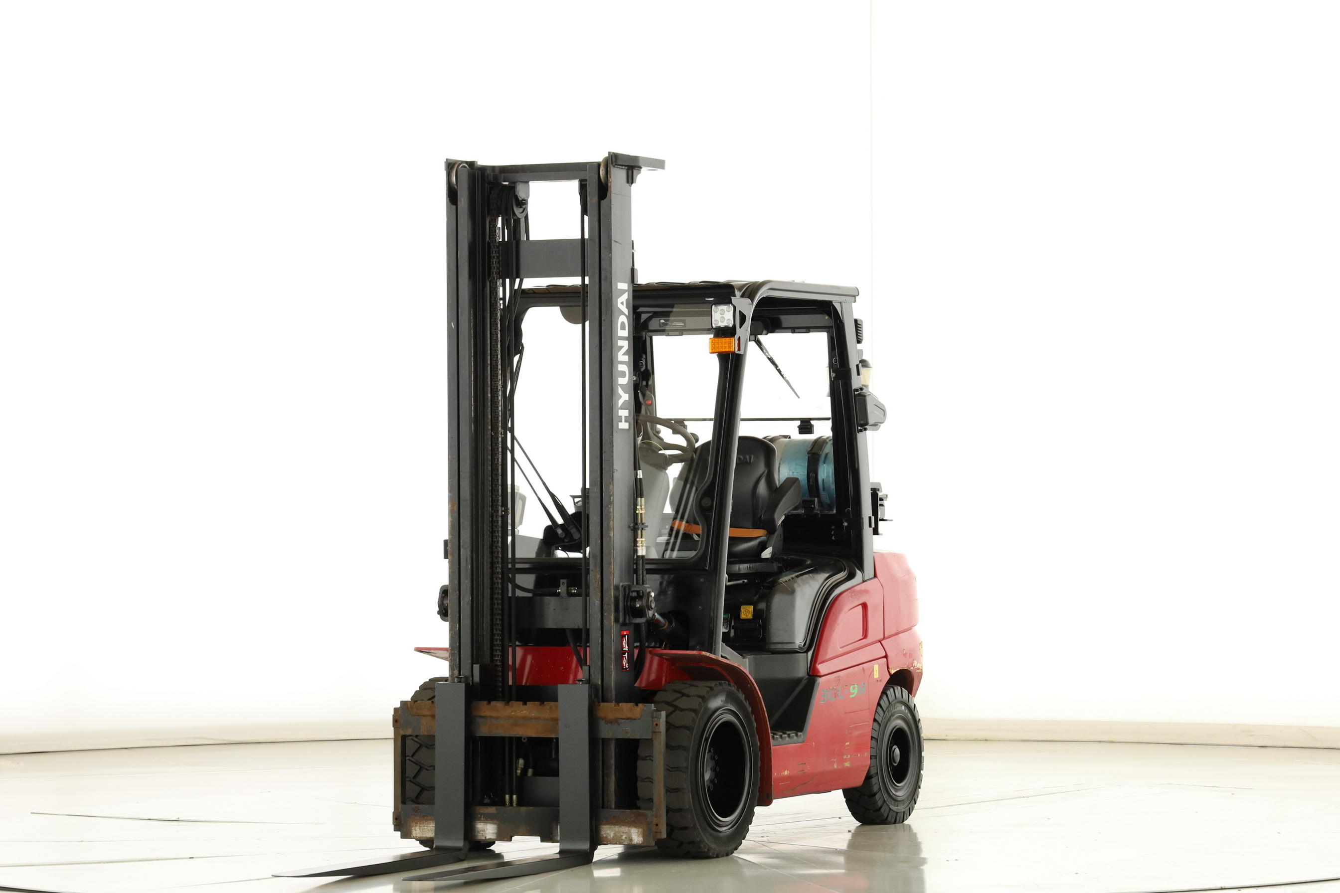 176884 Hyundai 30-L-9-A