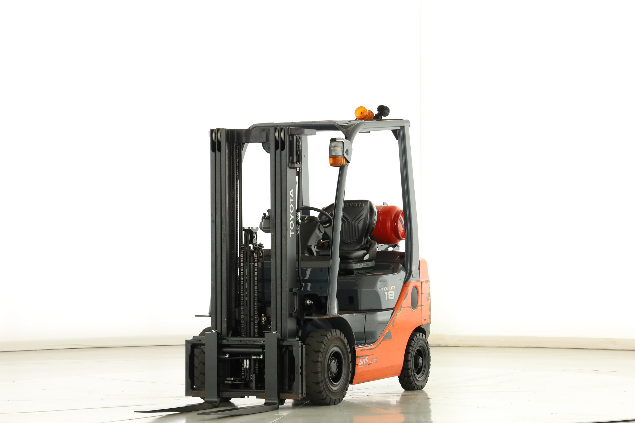 176967 Toyota 02-8-FGF-18
