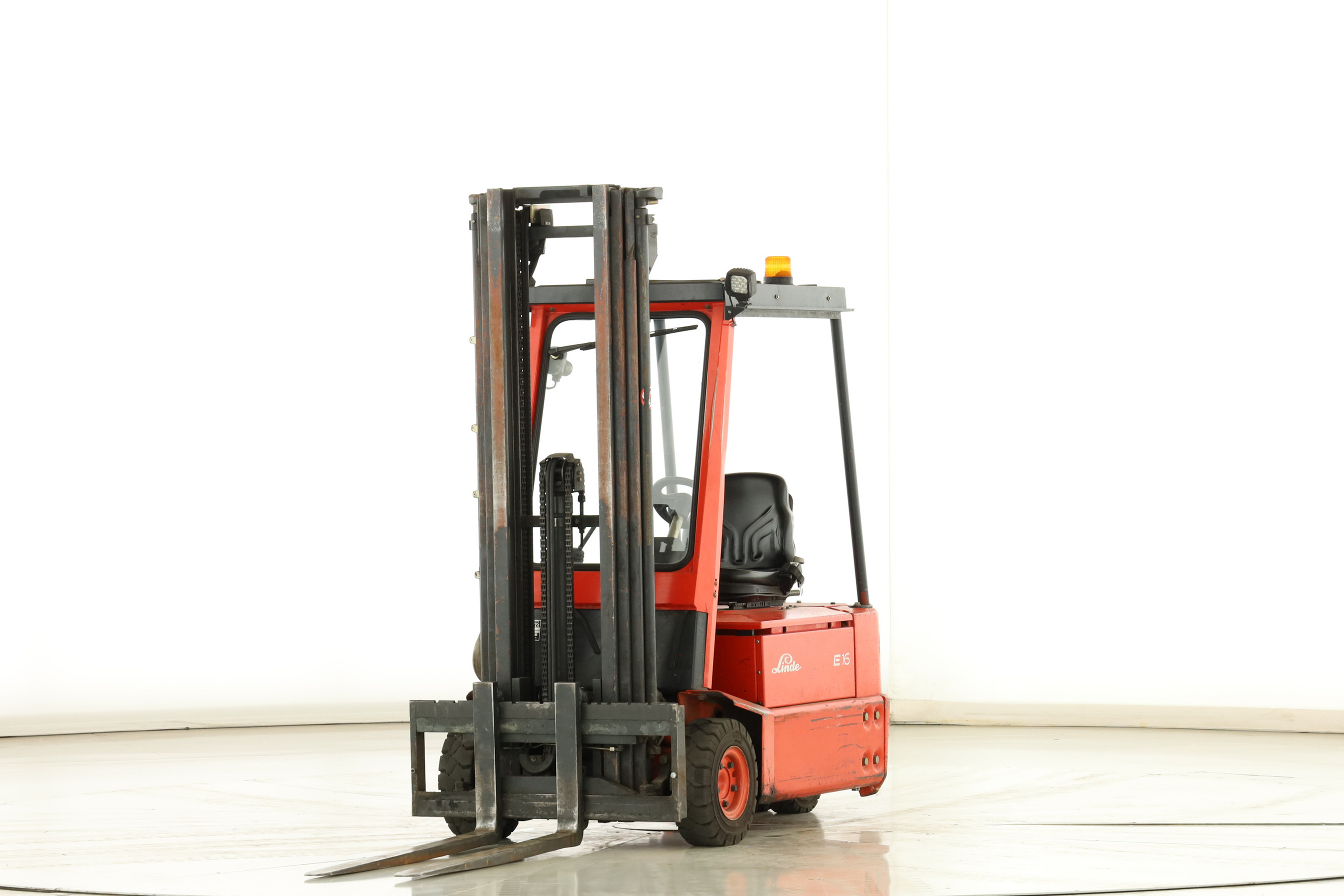 176984 Linde E-16-02 (324)