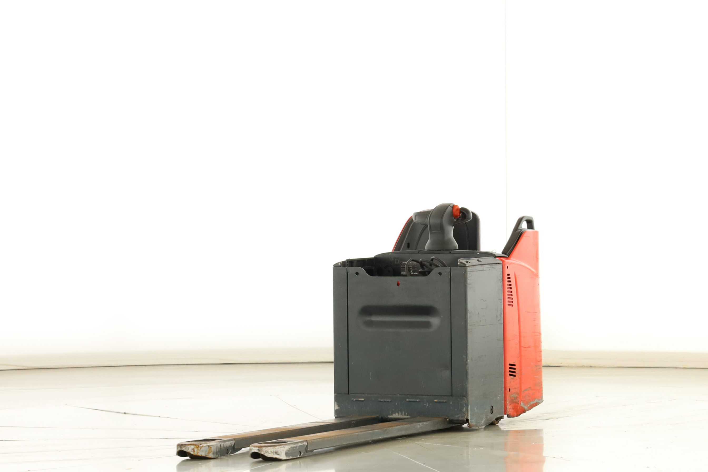 176994 Linde T-25-SP (131)