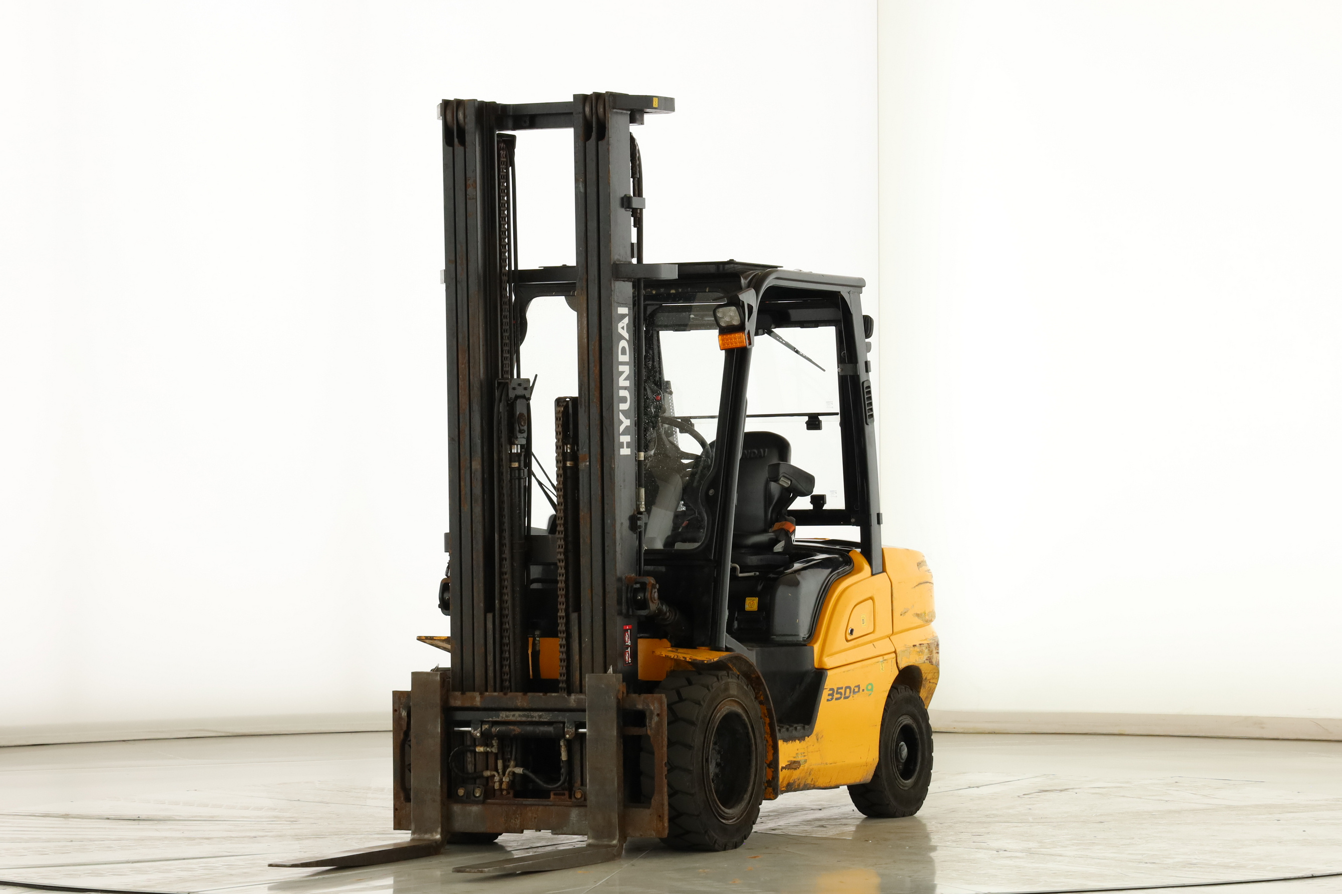 177184 Hyundai 35-DA-9