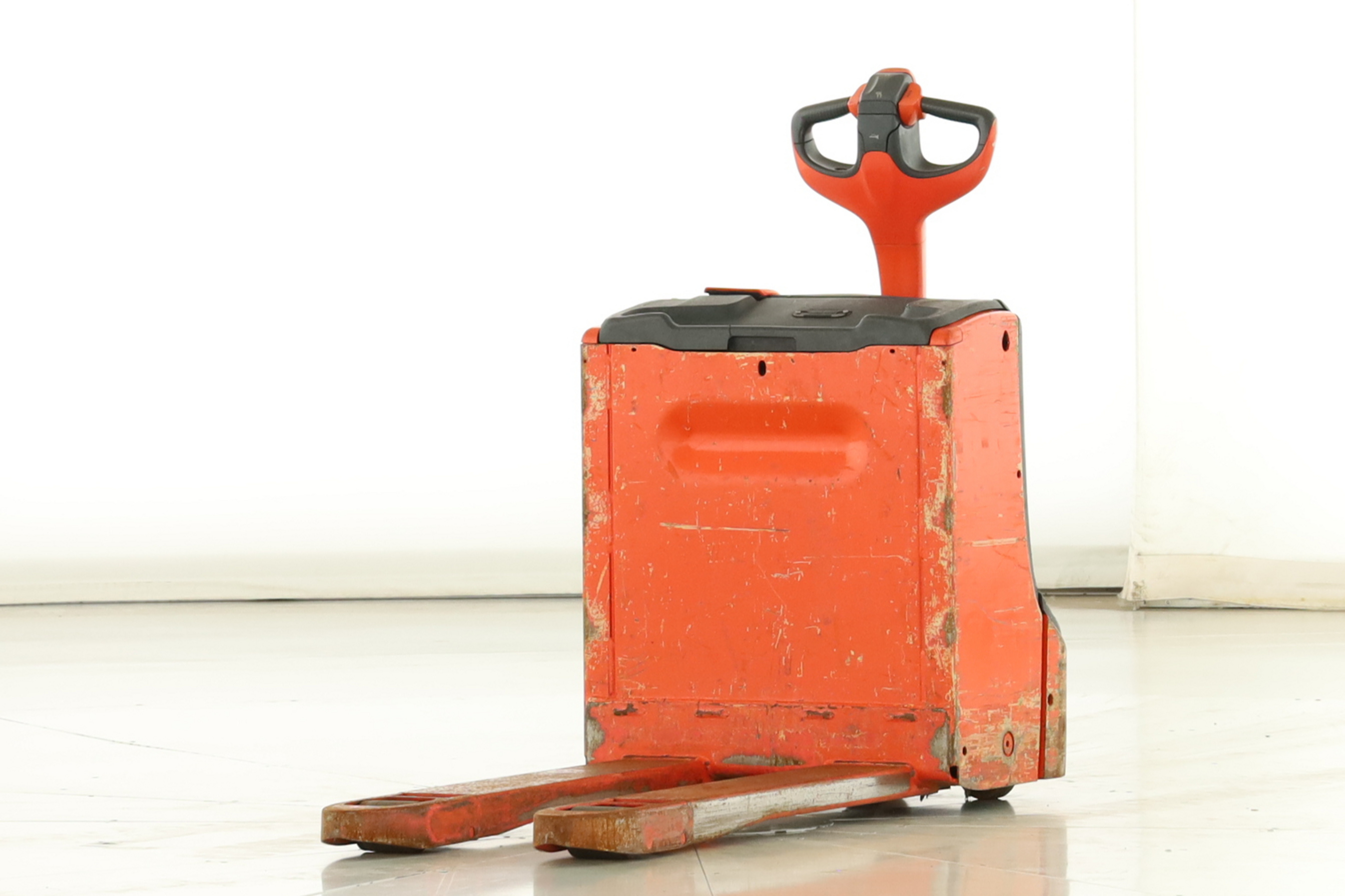 177422 Linde T-16 (1152)