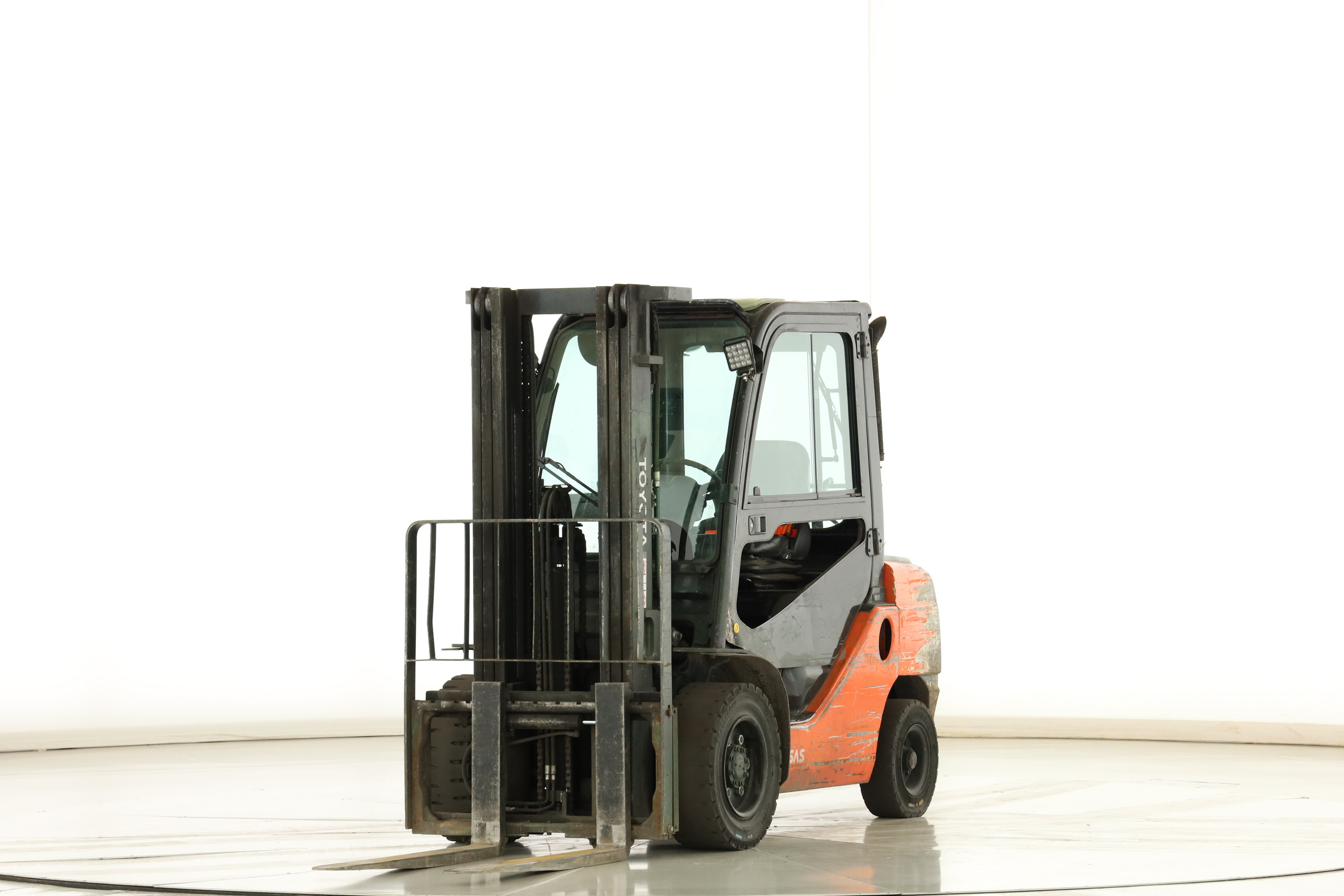 177783 Toyota 02-8-FGF-30