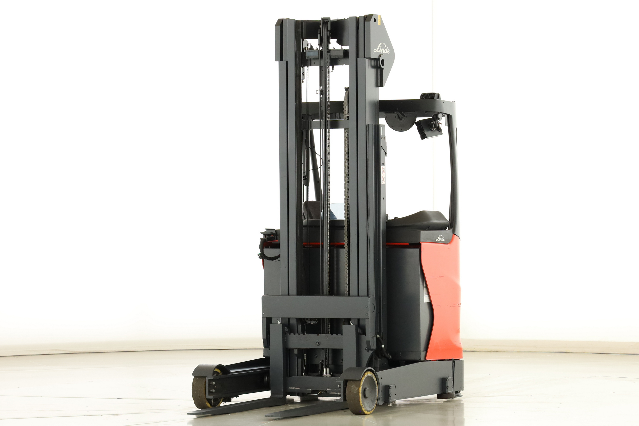 178188 Linde R-16-01 (1120)