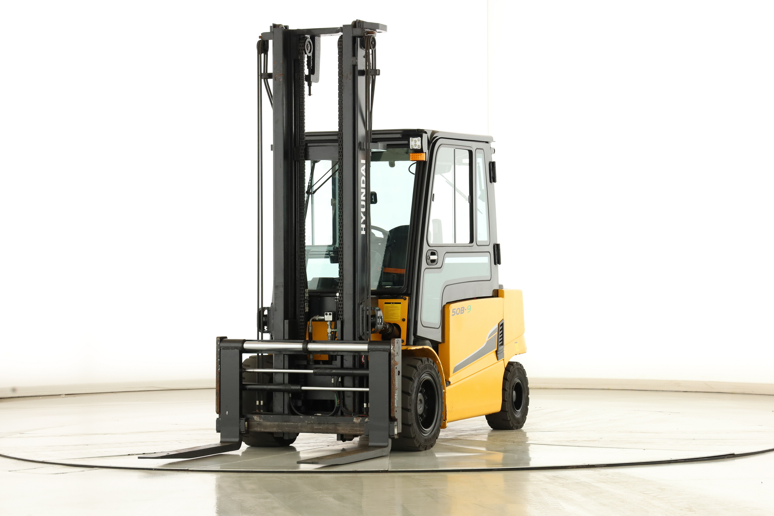 178528 Hyundai 50-B-9