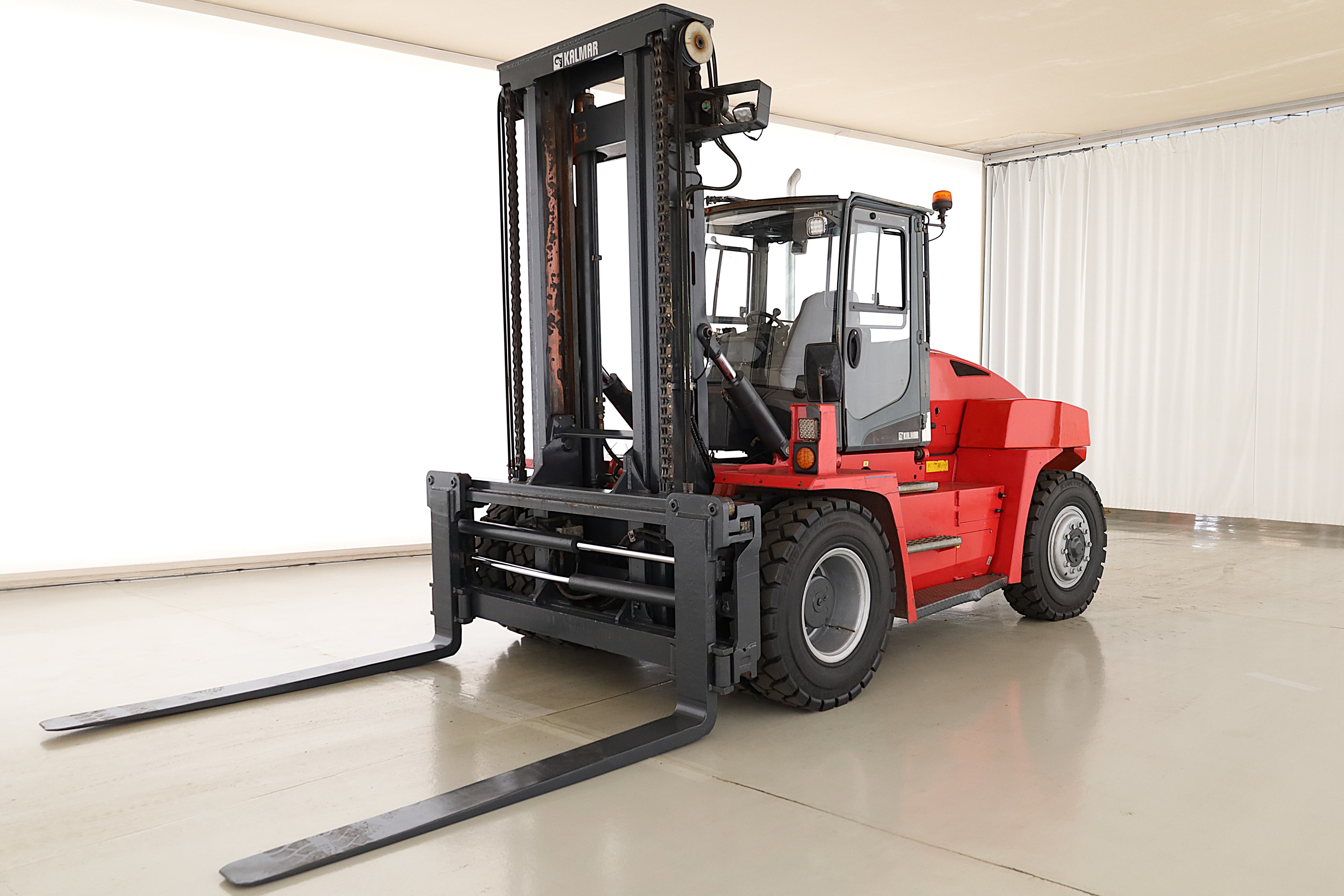 178555 Kalmar DCG-120-6