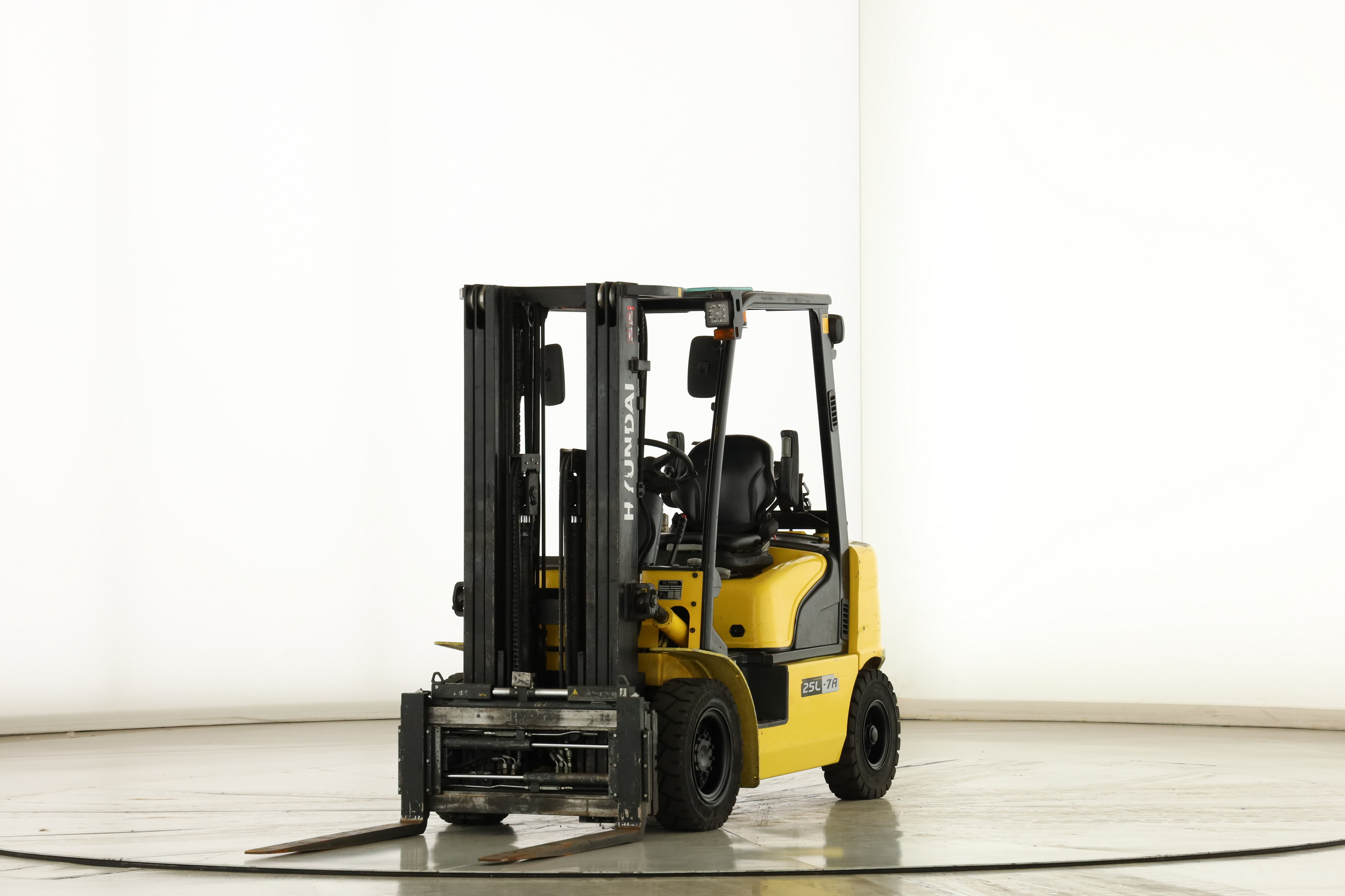 178689 Hyundai 25-L-7-A