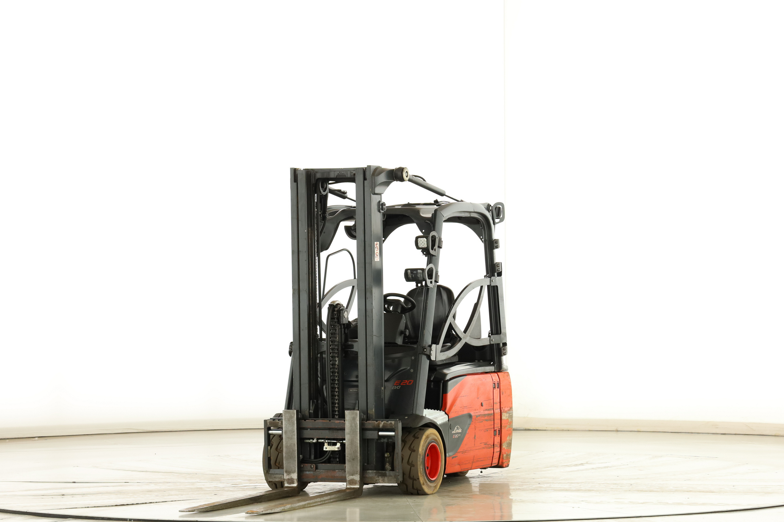 179048 Linde E-20-L-02 (386)